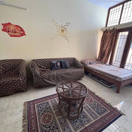 Birds Nest Bed & Breakfast New Delhi Bagian luar foto