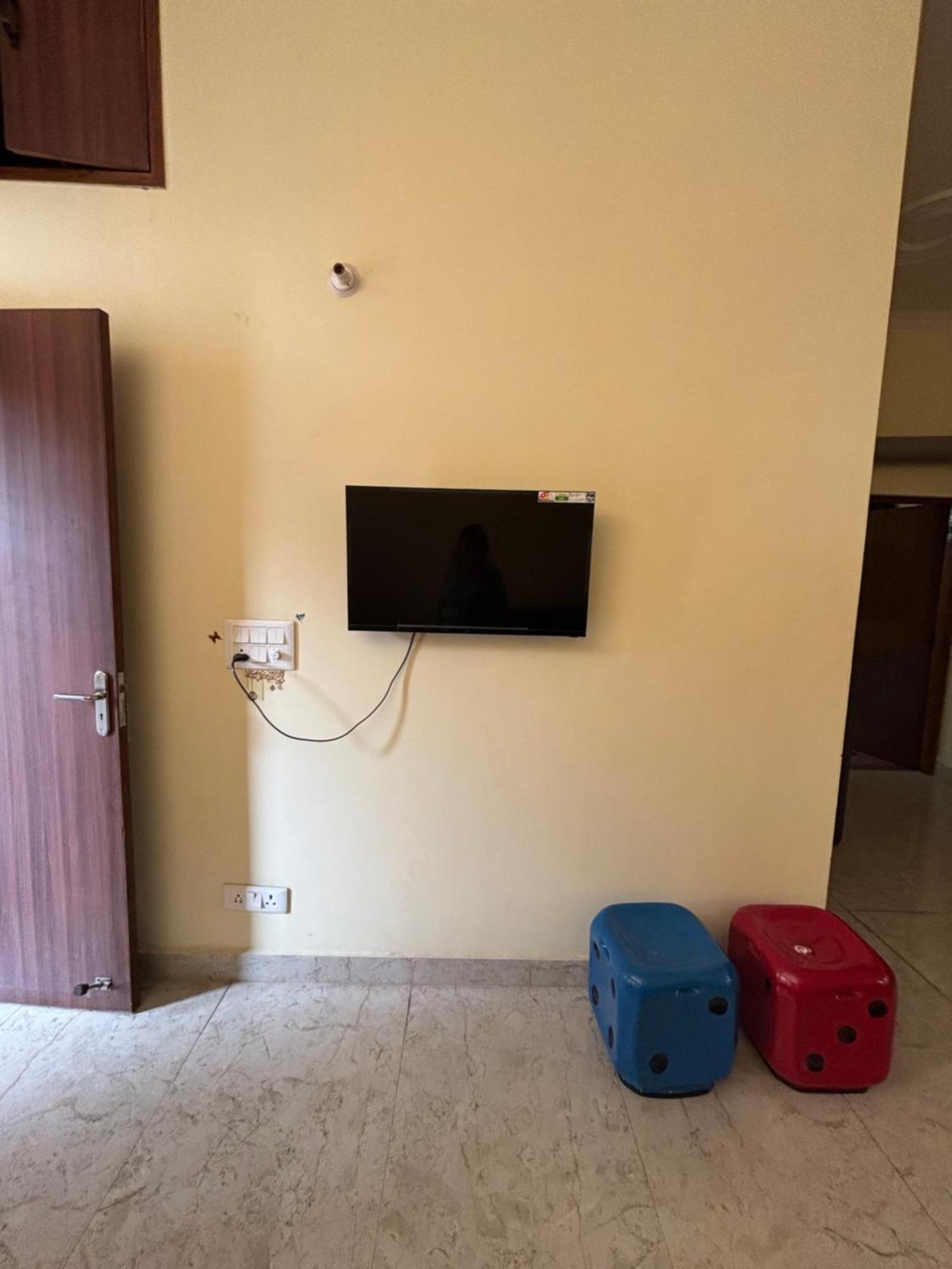 Birds Nest Bed & Breakfast New Delhi Bagian luar foto