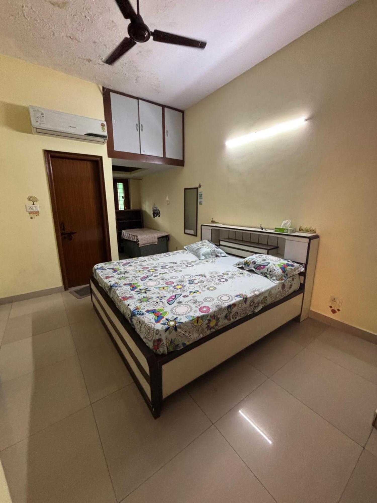 Birds Nest Bed & Breakfast New Delhi Bagian luar foto